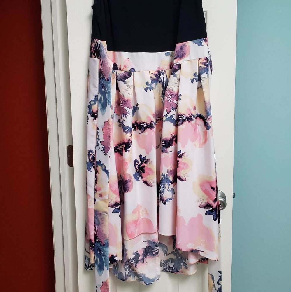 High low sleeveless dress